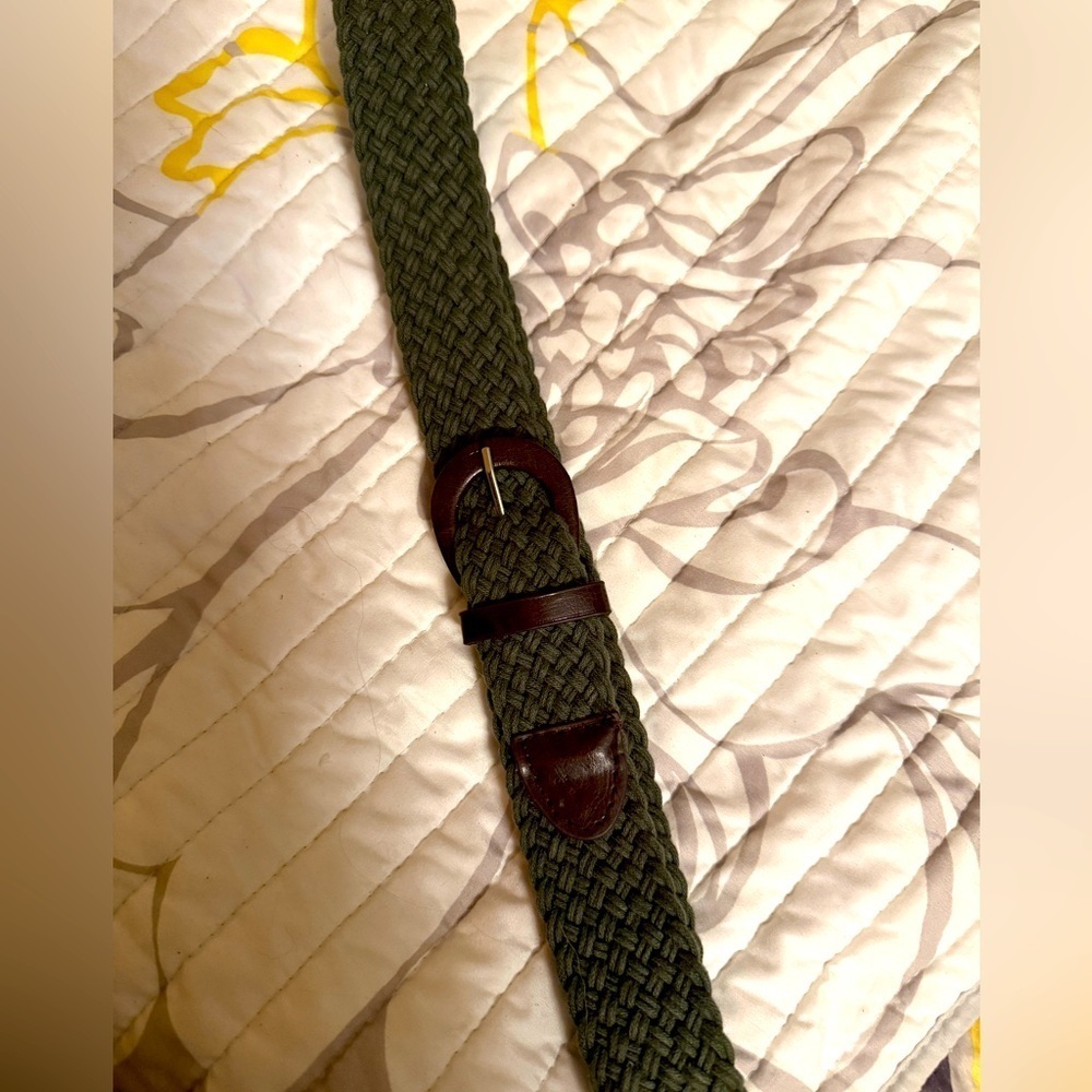 Women’s Green Woven Belt - Picture 2 of 4